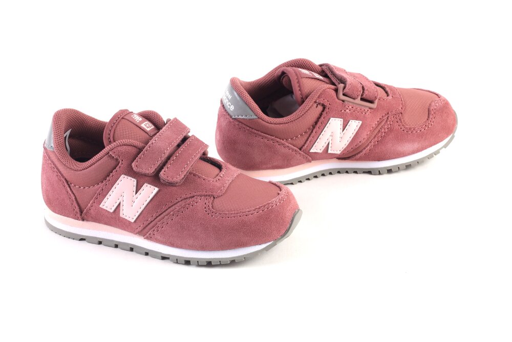 new balance maat 25