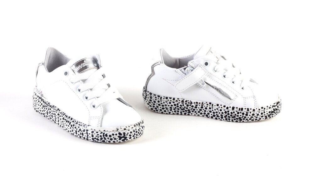 Pinocchio sneaker - wit dots (maat 22-35) | Hippeschoen