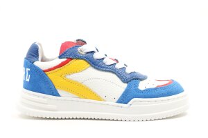 Red rag sneaker