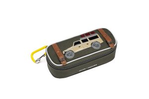 Jeune Premier etui, Camp life