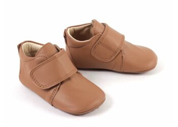 Pom Pom slofjes cognac (maat 19-27)