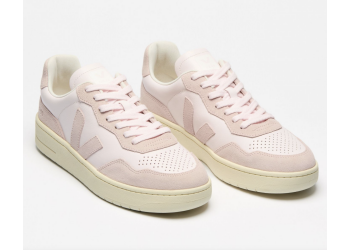 Veja sneakers V-90