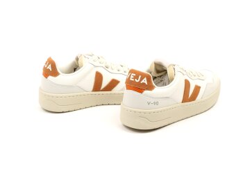 Veja sneakers V-90