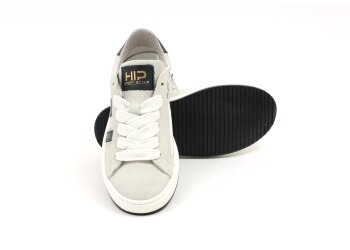 Hip sneakers
