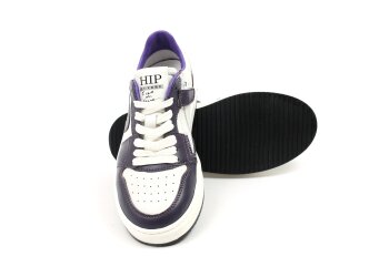 Hip sneakers