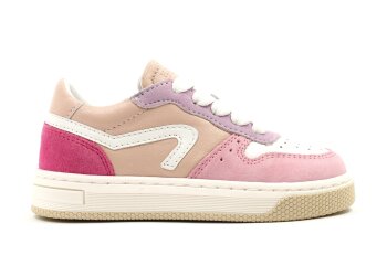 Hip sneakers