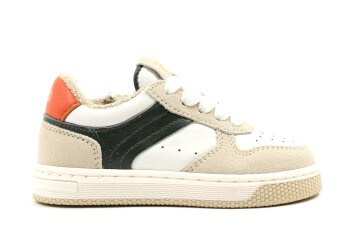 Hip sneakers