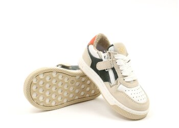 Hip sneakers