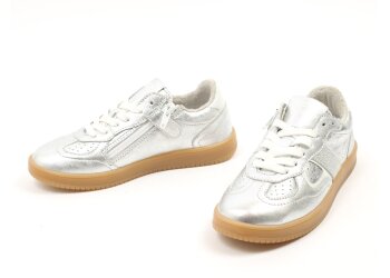 Hip sneakers