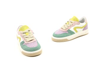 Hip sneakers
