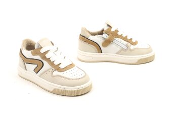 Hip sneakers