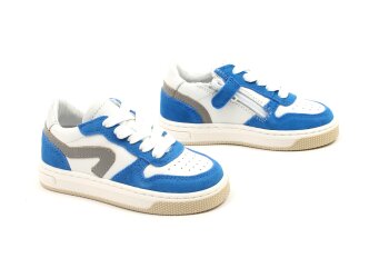 Hip sneakers