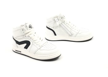 Hip sneakers