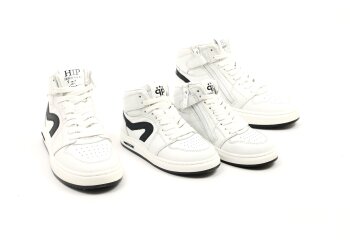 Hip sneakers
