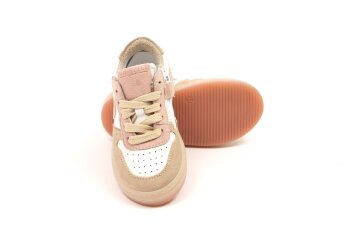 Hip sneakers