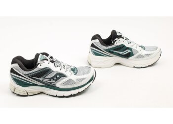 Saucony sneaker