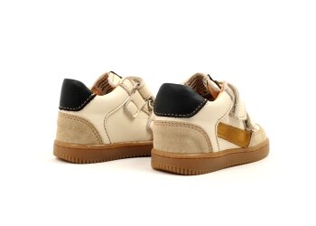 Ocra sneakertjes