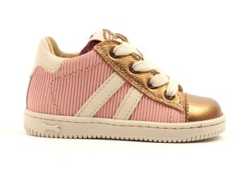 Stones and Bones sneakertje