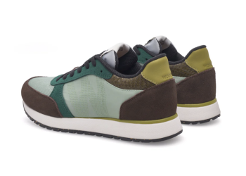 Woden sneakers