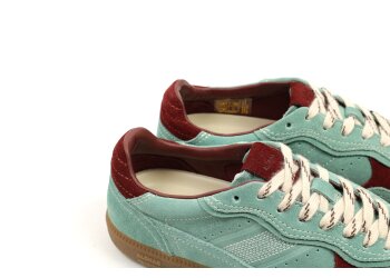 Alohas sneakers