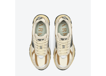 ARKK sneaker