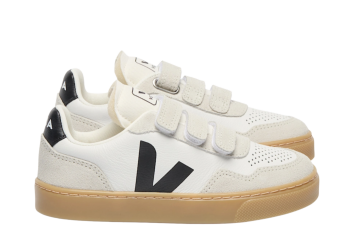 Veja sneakers V90