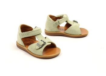 Pom d'Api sandaaltje