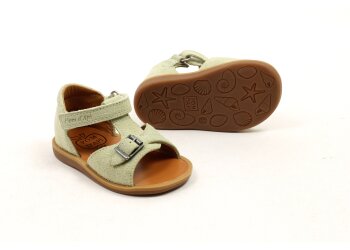 Pom d'Api sandaaltje