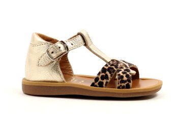 Pom d'Api sandaaltje