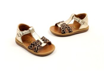 Pom d'Api sandaaltje