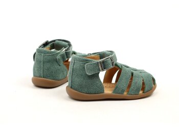 Pom d'Api sandaaltje