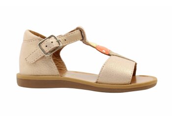 Pom d'Api sandaaltje