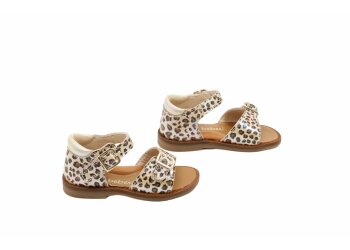 Beberlis sandaaltjes