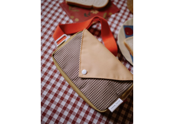 Sticky lemon fanny pack