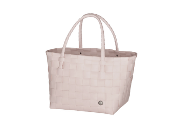 Handed By shopper