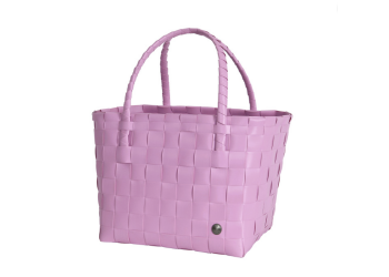 Handed By shopper