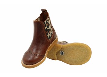 Blundstone chelsea boot