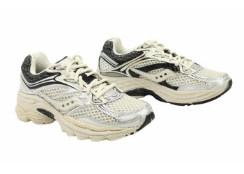 Saucony sneaker