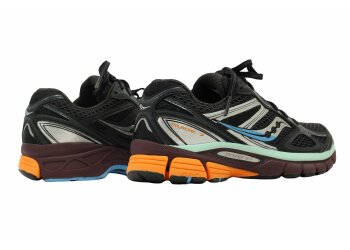Saucony sneaker