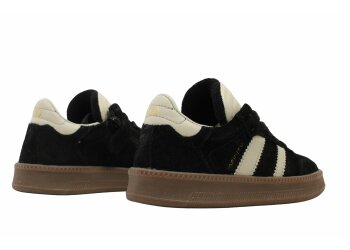 Hip sneakers
