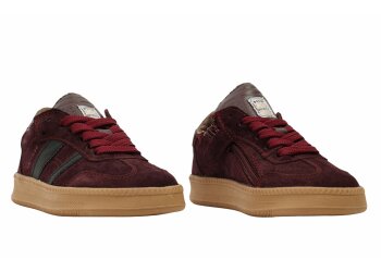 Hip sneakers