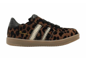 Hip sneakers