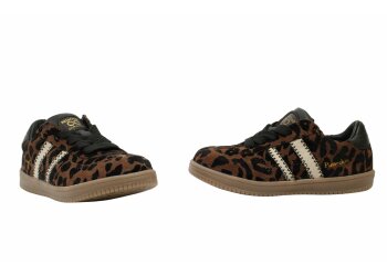 Hip sneakers
