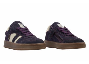 Hip sneakers