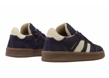 Hip sneakers