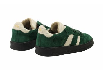 Hip sneakers