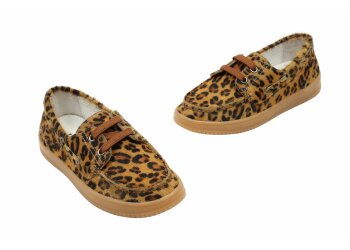 Hip loafers