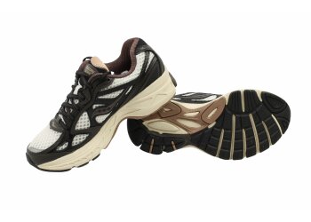 Saucony sneaker