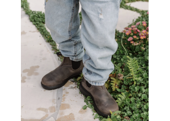 Blundstone chelsea boot