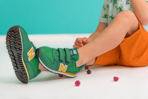 New balance sneakers velcro groen (maat 25-38)